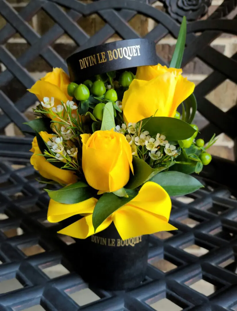X Small Round Box from Divin Le Bouquet Floral Design