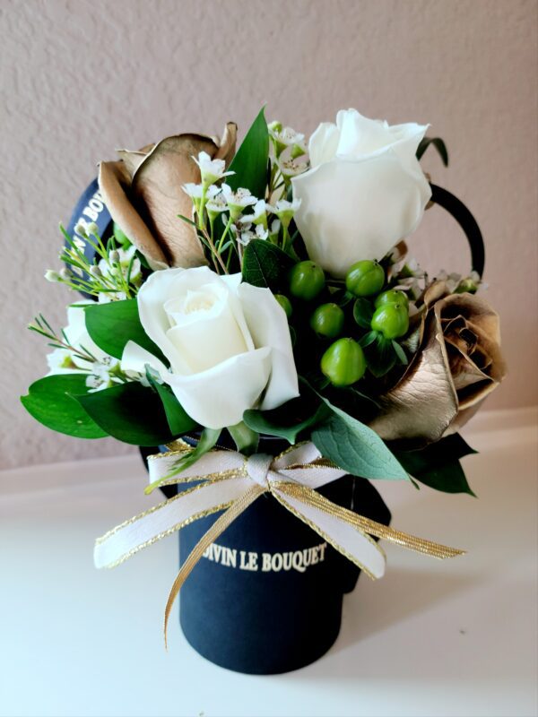 X Small Round Box with White Color Rose